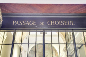 Superb Historical Studio next to Louvre and Opera